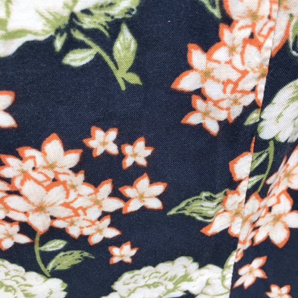 Cotton On Pants - Flowery romper Cotton On Pants - Flowery romper